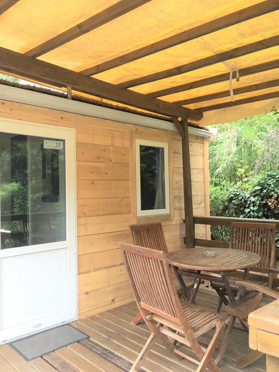 Camping Le Parc Des Monges Auribeau-sur-Siagne Exterior photo