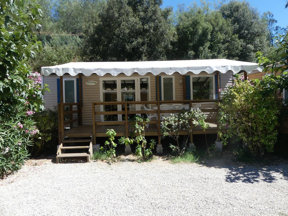 Camping Le Parc Des Monges Auribeau-sur-Siagne Exterior photo
