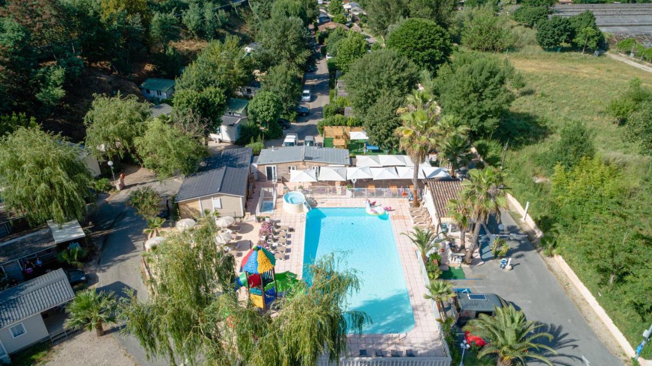 Camping Le Parc Des Monges Auribeau-sur-Siagne Exterior photo